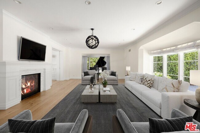 Foto del edificio - 1214 Coldwater Canyon Dr