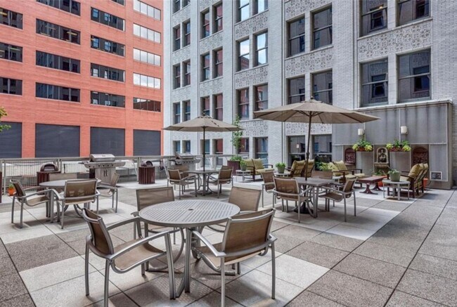 Foto del edificio - Nice Downtown Unit Available for Rent!