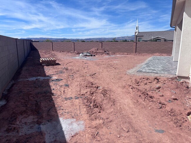 Foto del edificio - 329 Climber Wharf Ln