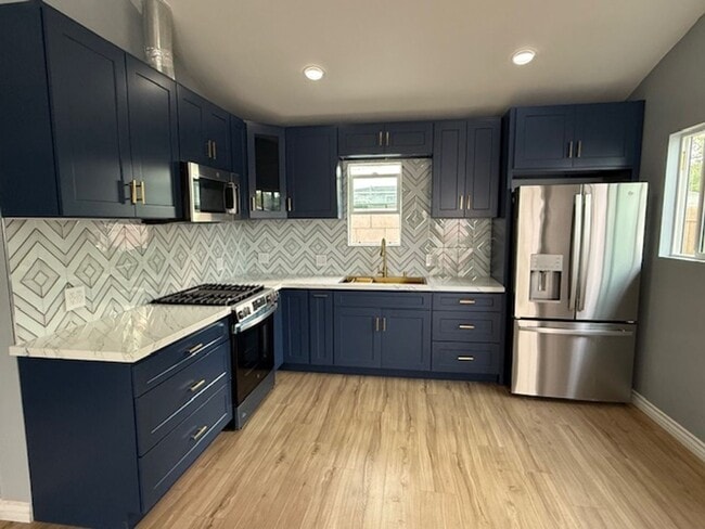 Photo - 1616 E Harding St Apartment