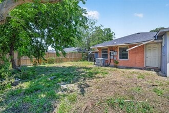 Building Photo - 5934 Belmark St