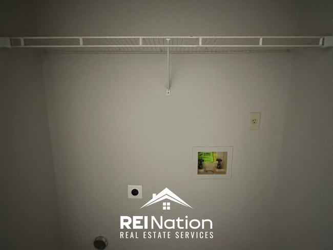 Building Photo - 3BR/2BA Cordova Rental with High Ceilings, Tile Kitchen Flooring & Fireplace