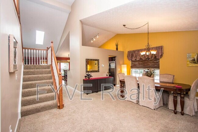 Building Photo - 9475 Wayne Brown Dr