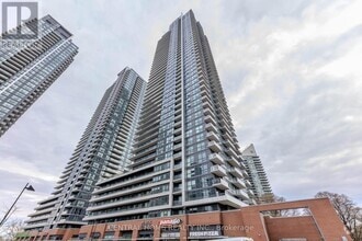 Building Photo - 2220-2220 Lake Shore Blvd W