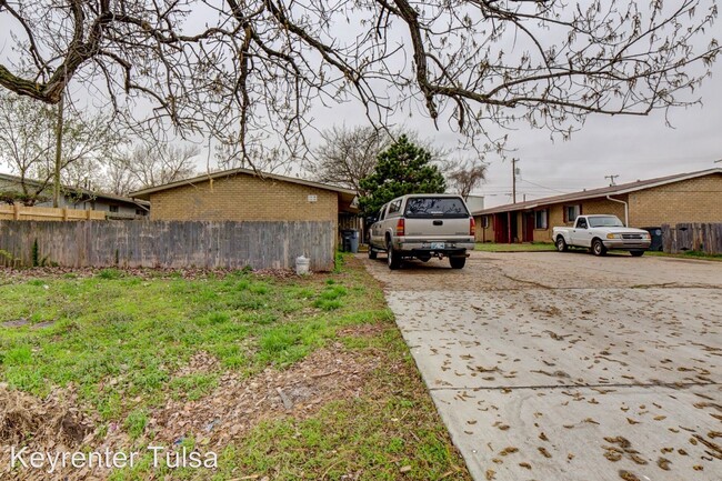 Building Photo - 1316 S 73rd E Ave