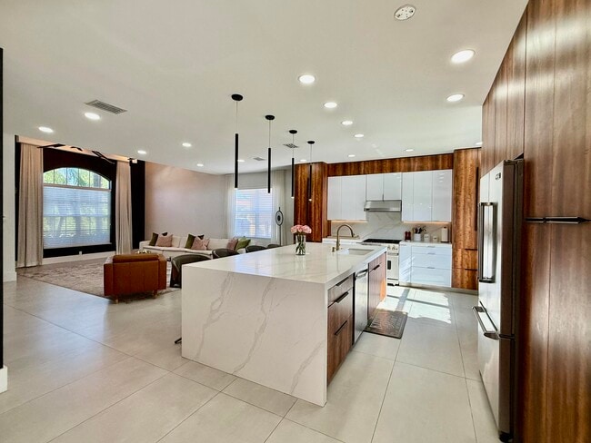 Foto del edificio - 1534 Newhaven Point Ln