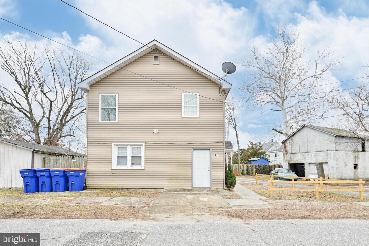 Primary Photo - 417 Garrison Ave