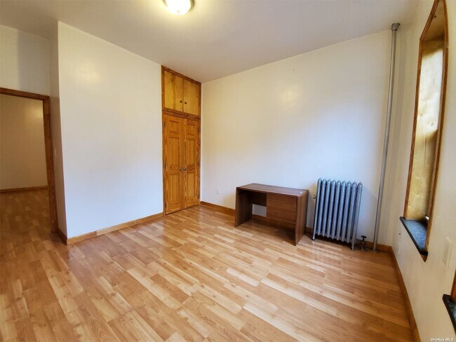 Building Photo - 457-440 40th St