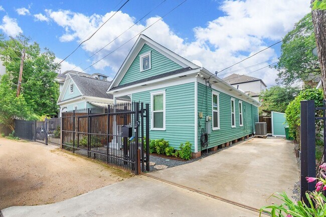 Foto del edificio - 3909 Barnes St