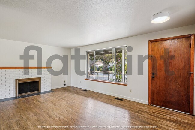 Building Photo - 32133 9th Ave S