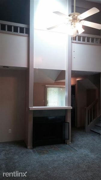 Building Photo - 205 E Jolly Rd
