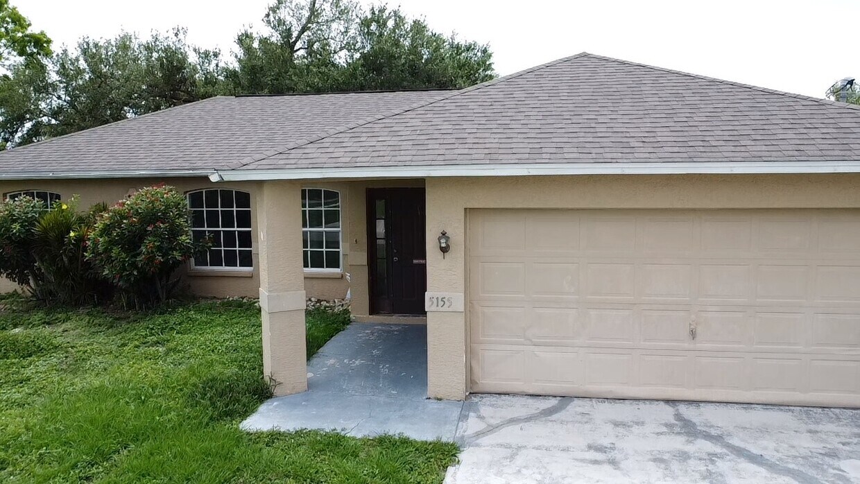 Foto principal - 5155 Andris St