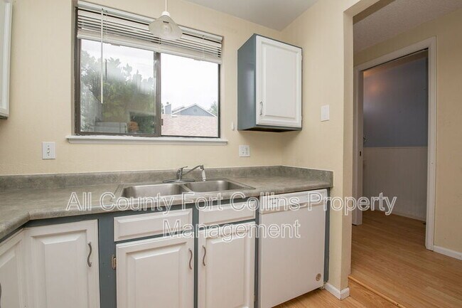 Foto del edificio - 1610 Westbridge Dr