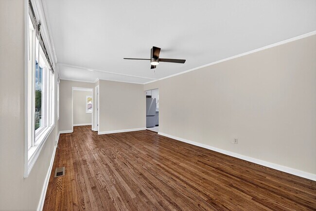 Foto del edificio - 1310 Kenilworth Dr SW