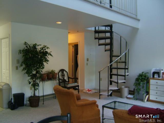Foto del edificio - 1 Beaver Brook Rd