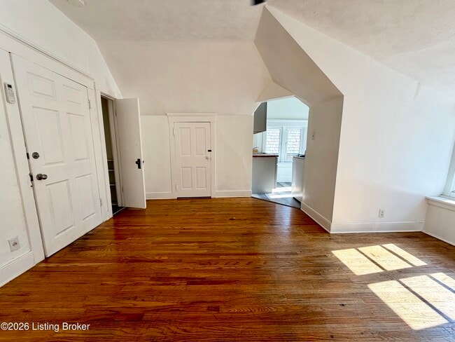 Building Photo - 1466 St James Ct