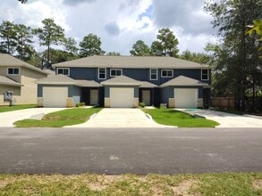 Building Photo - 626 Magnolia Bend