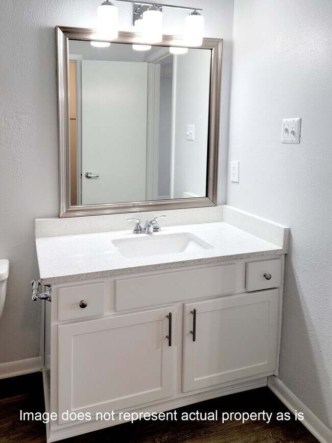 Building Photo - 2102 Place Rebecca Ln