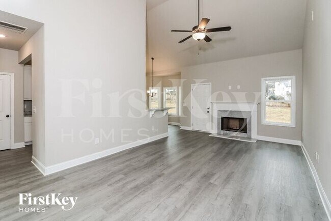 Foto del edificio - 141 Cranbrooke Dr