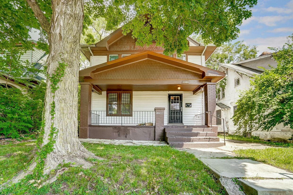 Foto principal - Spacious Three Bedroom in Dayton!