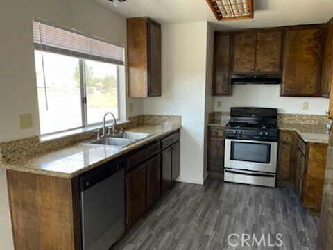 Foto del edificio - 22276 Minnetonka Rd