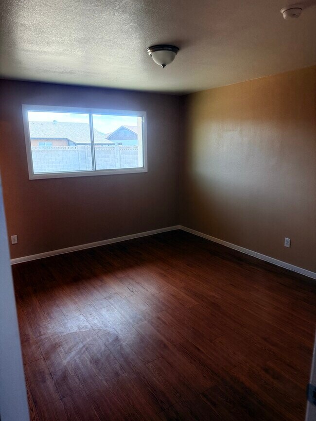 Foto del edificio - 7955 W Fairmount Ave