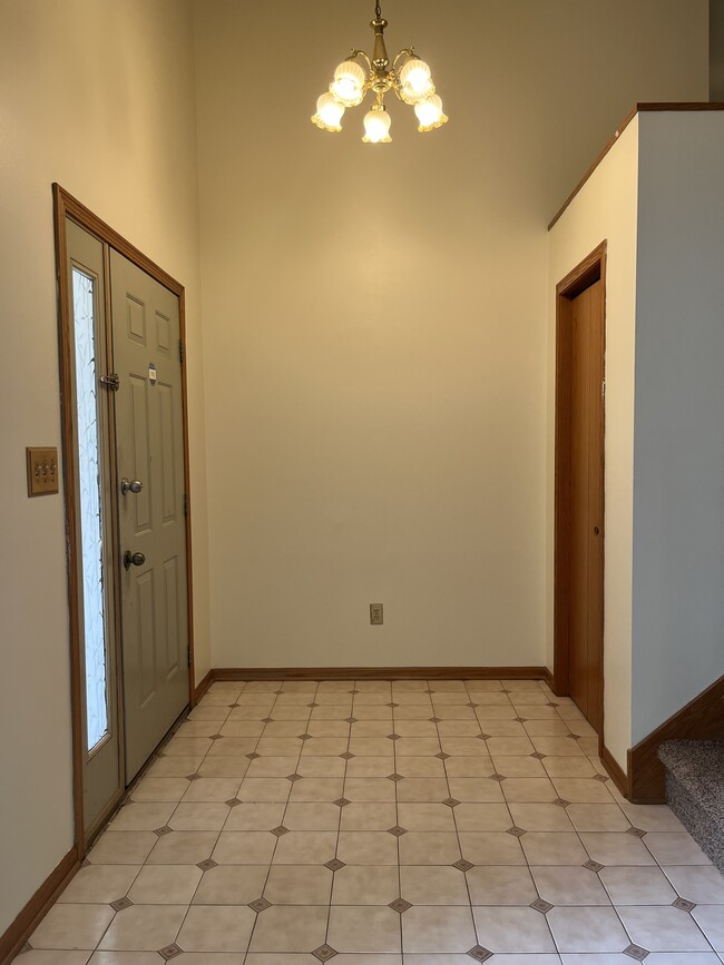 Building Photo - 5849 Oxbow Bend