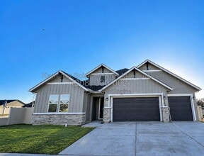 Building Photo - 3368 N Winecup Ave