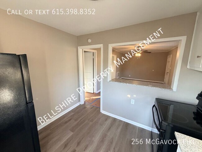 Foto del edificio - 256 McGavock Pk