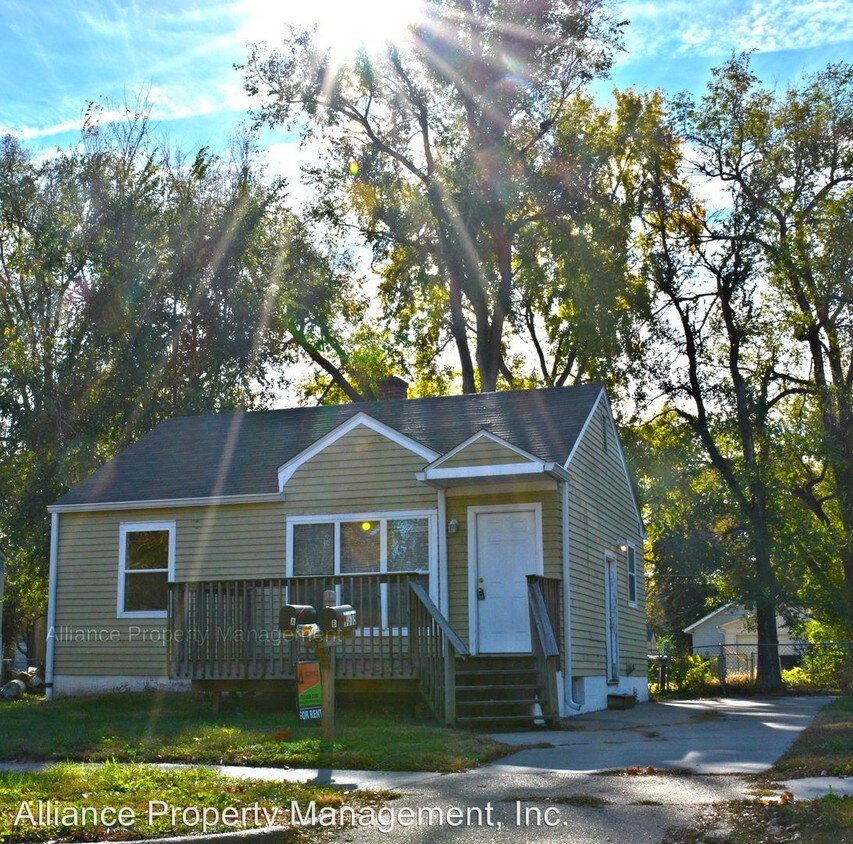 Primary Photo - 1519 Colorado St