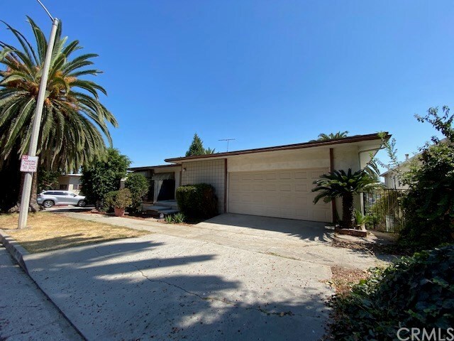 Building Photo - 710 Kingsford St