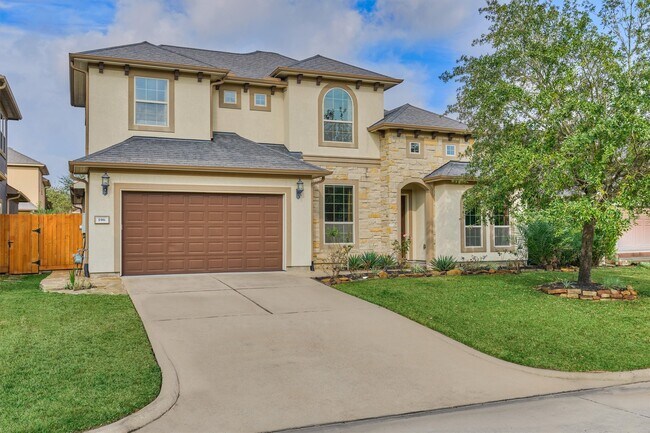 Building Photo - 106 Bella Luce