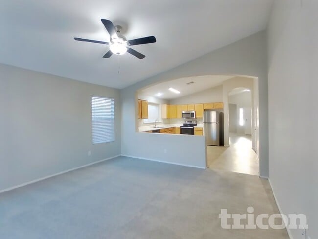 Building Photo - 2116 S 160th Ln