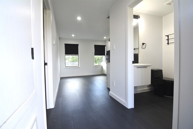 Foto del edificio - 2438 Walcott Ln