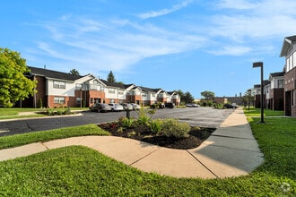 Building Photo - Trumbull Terrace