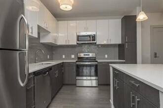 Building Photo - 99 Tremont St