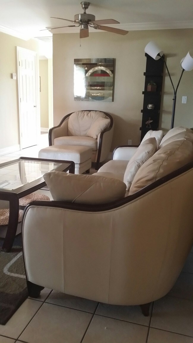 Foto del edificio - 1145 Lenox Ct