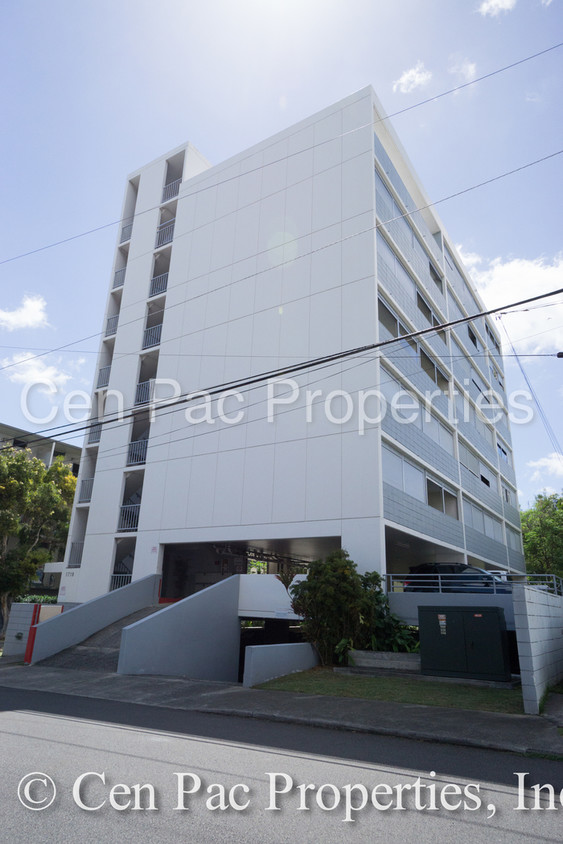 Primary Photo - Pet Friendly Studio in Makiki