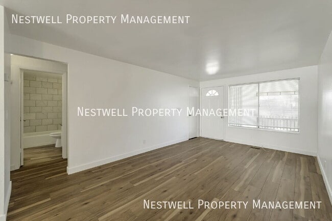 Building Photo - 7375 S Highland Dr