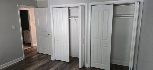 Building Photo - 2843 Chablis Cir