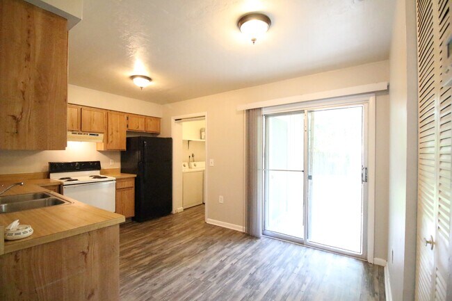 Foto del edificio - 615 SW 11th Ln