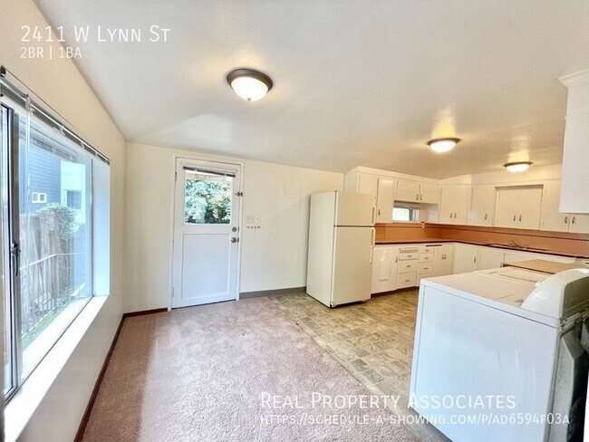 Foto del edificio - 2411 W Lynn St