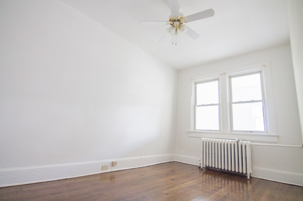 Primary Photo - 1413 Ridge Place Southeast