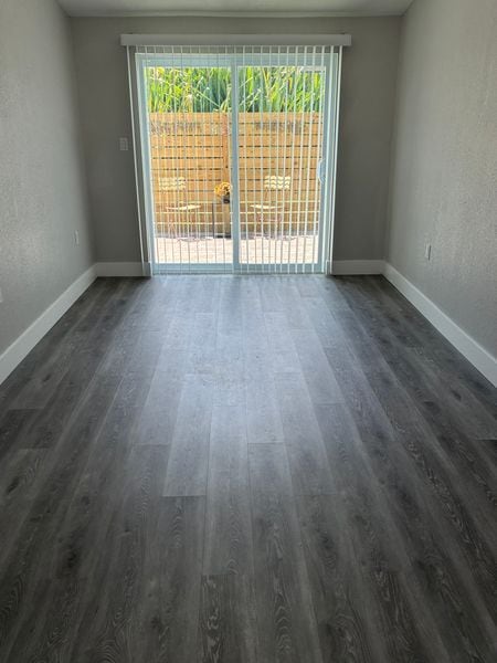 Foto del edificio - 53 W Mariana Ave