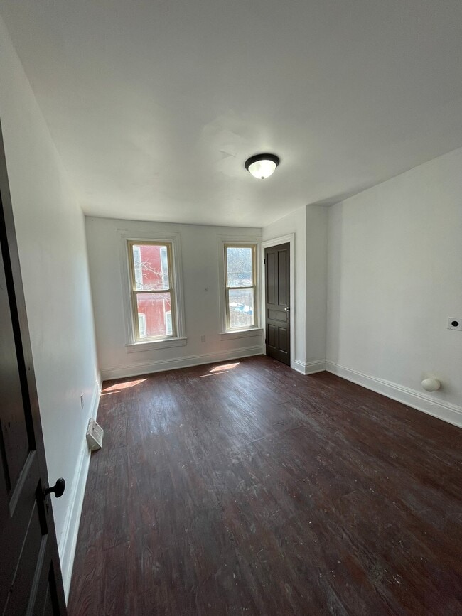 Foto del edificio - 132 N West St