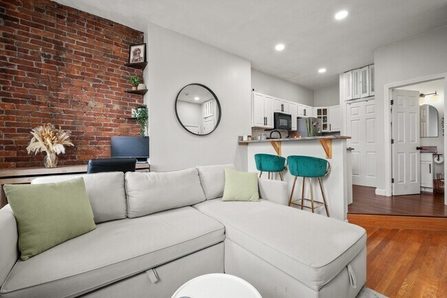 Foto del edificio - 549 Columbus Ave