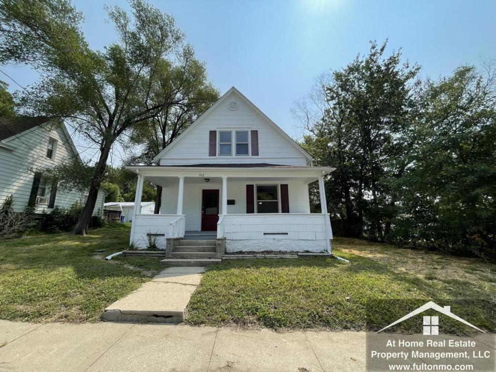 312 Oak St, Fulton, MO 65251 House Rental in Fulton, MO