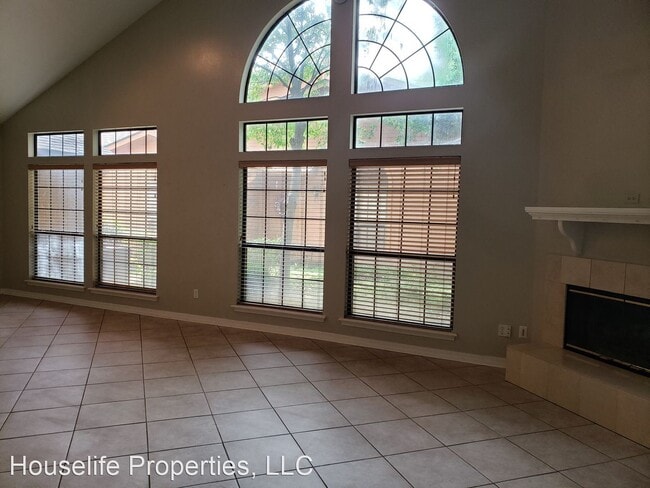 Building Photo - 2 br, 2 bath House - 3314 Eastwood Dr