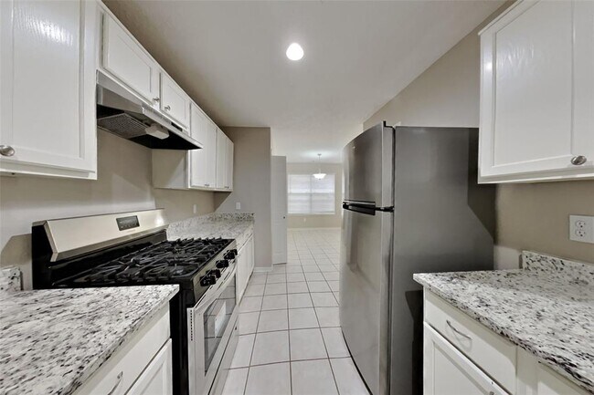 Foto del edificio - 21326 Meadowhill Dr