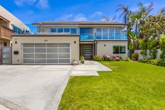 Building Photo - 309 Colima Ct